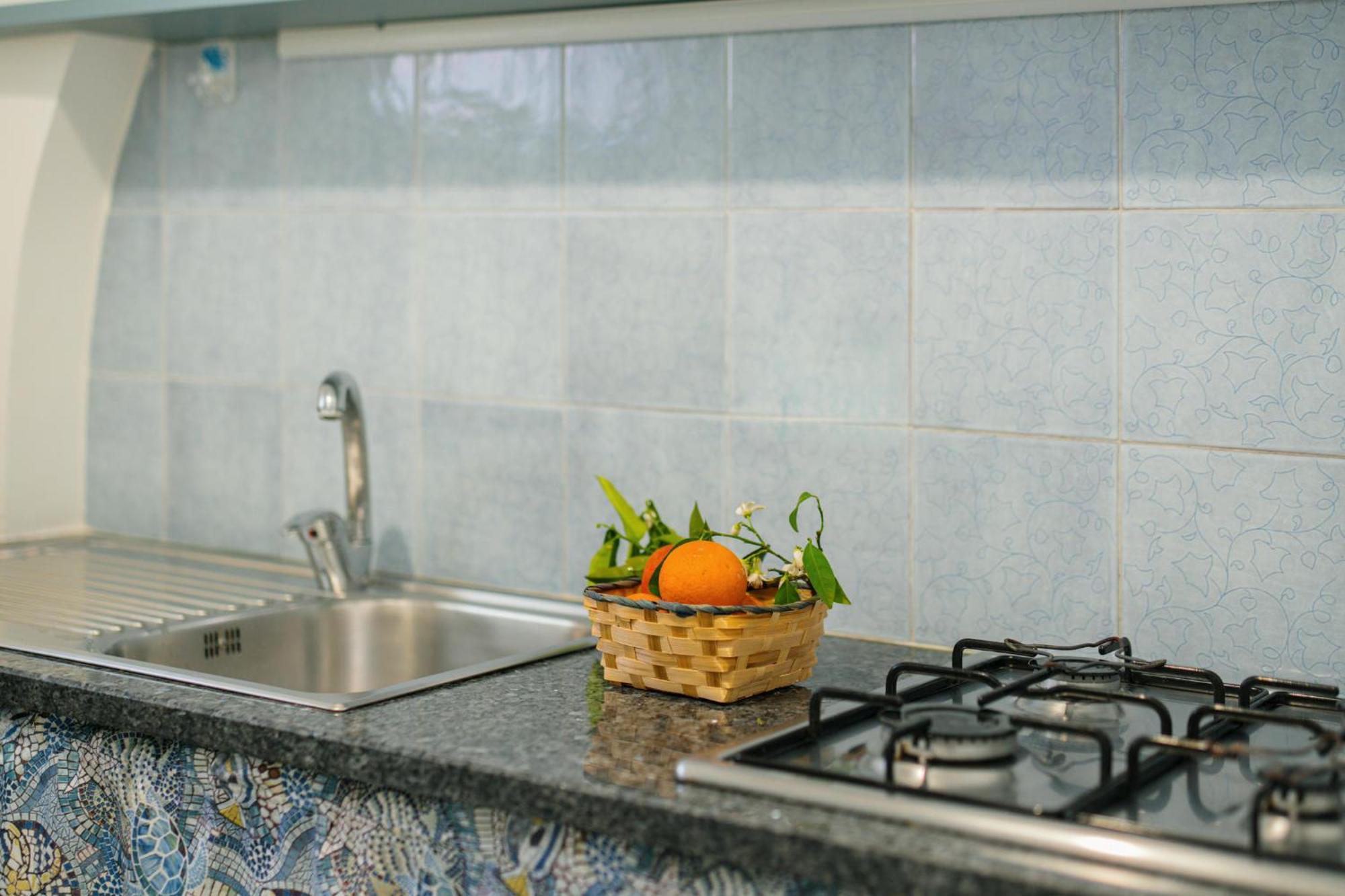 Da Letizia Casa Vacanze A Procida Extérieur photo